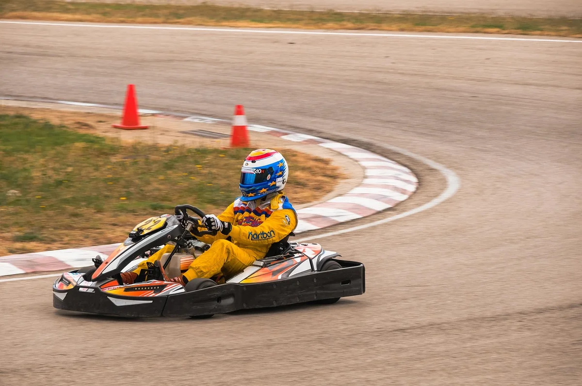 Découvrez le comparatif des meilleurs circuits de karting en France pour 2026